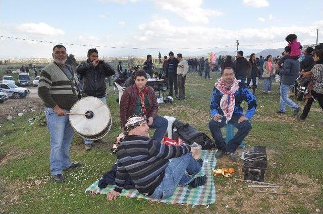 Pehlivan Develer Torbalı’da Er Meydanına Çıktı