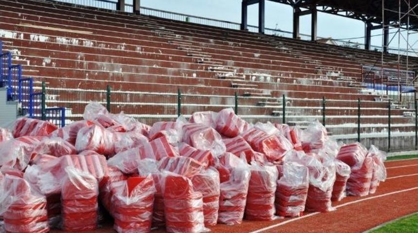 D&uuml;zce 18 Temmuz Trib&uuml;n&uuml;nde Hummalı &Ccedil;alışma