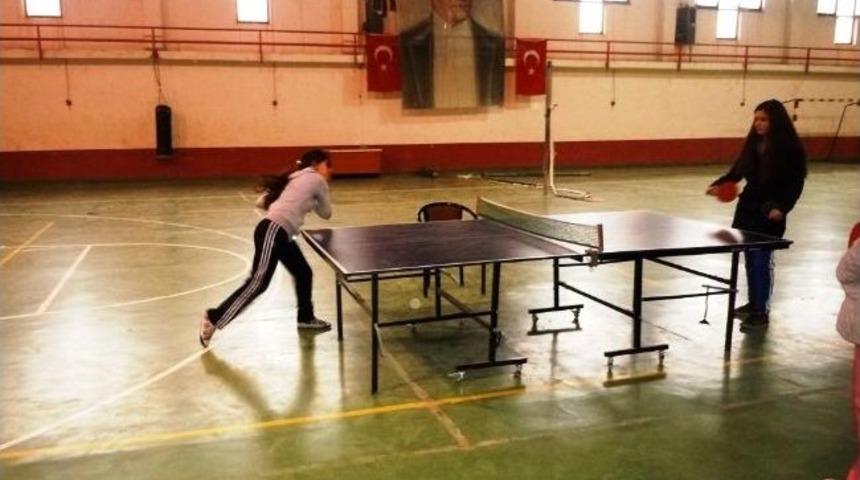 Kutluhallar Ortaokulu Masa Tenisi Yıldız Kızlar B&ouml;lge Şampiyonu