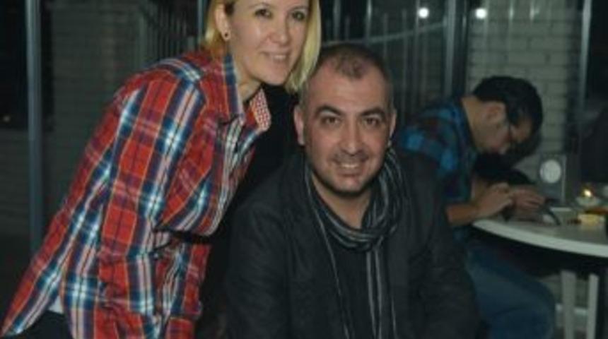 &Ouml;mer K&ouml;roğlu Karşıyaka'da Sevenleriyle Buluştu