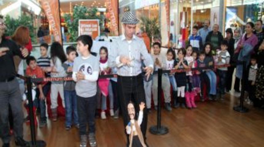 &Uuml;nl&uuml;lerin Kuklalarıyla Nostalji Yaşadılar