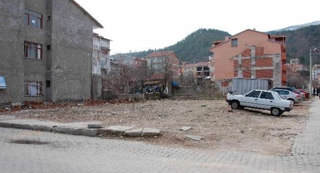 Depremzedeler, Başbakan Erdoğan&rsquo;dan Kredi Desteği Bekliyor