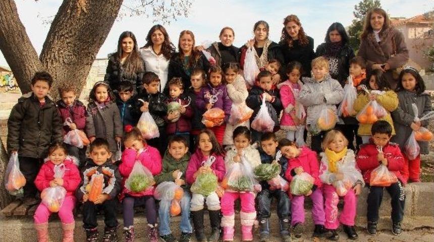 &Ccedil;ankayalı &Ccedil;ocuklar Pazara Alışverişe &Ccedil;ıktı