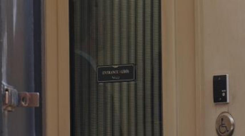 ABD B&uuml;y&uuml;kel&ccedil;iliği'nde Akarsu I&ccedil;in Patlama Saatinde Saygı Duruşu