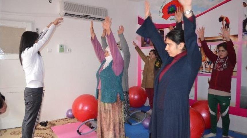 Diyarbakır&rsquo;da &lsquo;haydi Kadınlar Spora&rsquo; Etkinliği