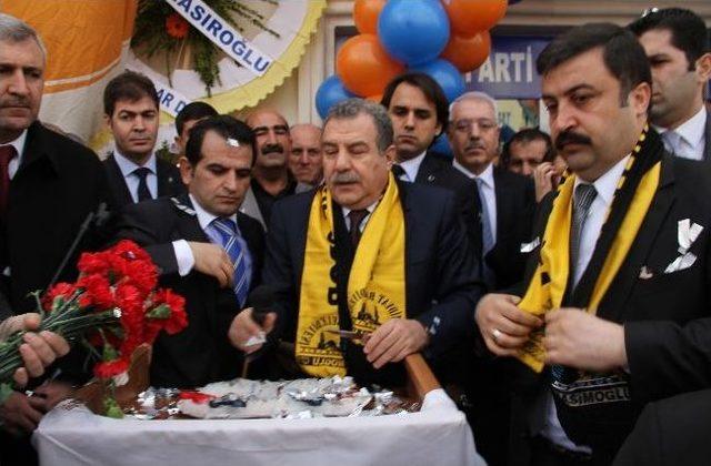 Bakan G&uuml;ler: "&ccedil;&ouml;z&uuml;m S&uuml;recinde Herkes Elini Taşın Altına Koysun" 1