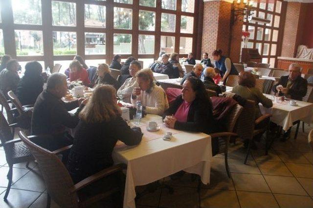 Chp Armutalan Teşkilatı Kahvaltıda Buluştu 1