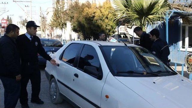 Yol Kontrolünde Esrar Yakalandı 3