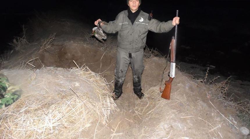 Niğde'de Ka&ccedil;ak Avlanan 4 Avcıya Y&uuml;kl&uuml; Ceza Kesildi