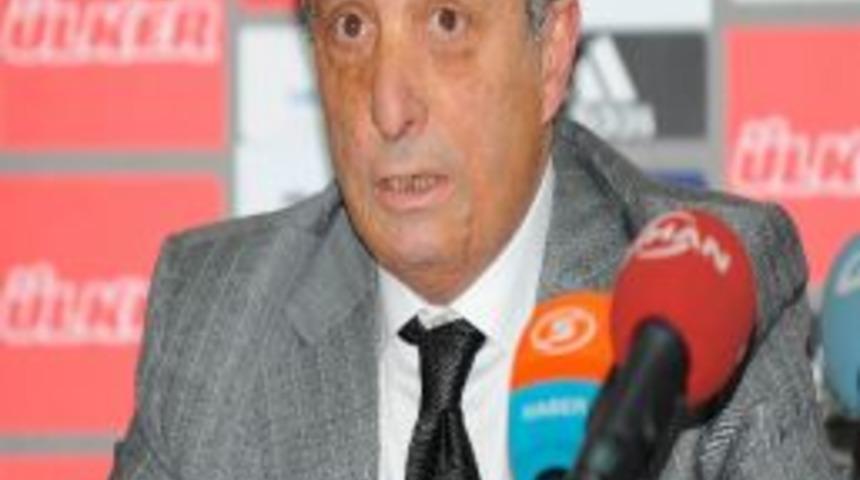 Beşiktaş Hakem Hatalarından Şikayet&ccedil;i