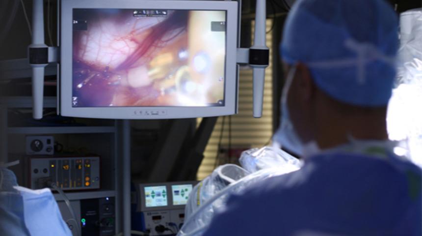 Laparoskopi ve robotik cerrahinin hasta konforu a&ccedil;ısından farkları