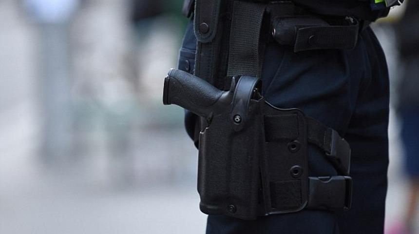 Polisin cinsel organını ısıran adam akıl hastanesine kapatıldı