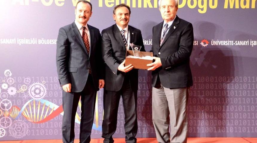 Bilim, Sanayi Ve Teknoloji Bakanlığından AİB&Uuml;&rsquo;ye B&uuml;y&uuml;k &Ouml;d&uuml;l