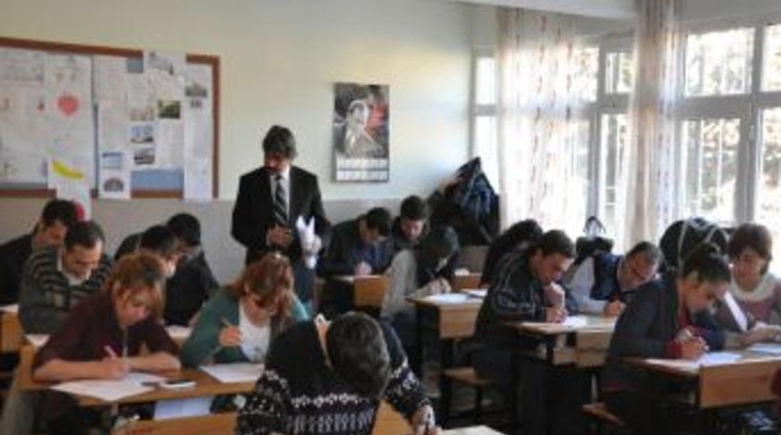 Niğde'de Stajyer &Ouml;ğretmenler Temel Eğitim Kursunu Tamamladı