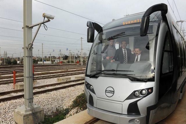 &Ccedil;elik: Yerli Tramvay, T&uuml;rkiye I&ccedil;in &Ouml;v&uuml;n&ccedil; Kaynağı 1