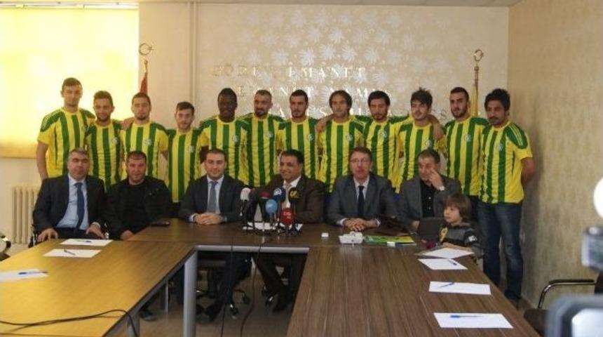 Şanlıurfaspor Yeni Transferlerini Tanıttı