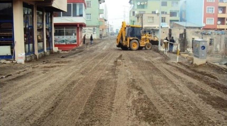 Tuzluca Belediyesi&rsquo;nden Yol Yapım &Ccedil;alışması
