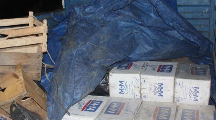 Kars&rsquo;ta 11 Bin Paket Ka&ccedil;ak Sigara Ele Ge&ccedil;irildi