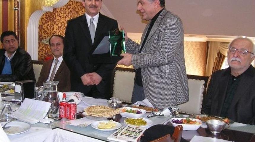 Anadolu Mutfağı Derneği'nden, Hacı Baba Lokantası'na Plaket