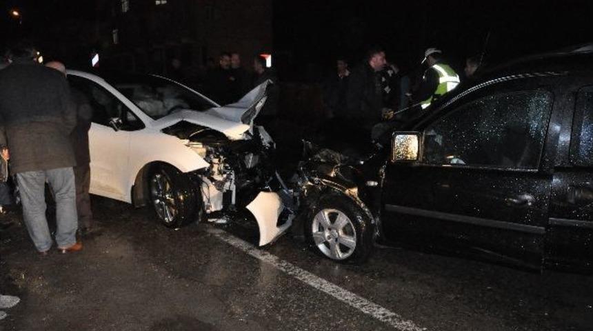 Sinop'ta Trafik Kazası: 6 Yaralı