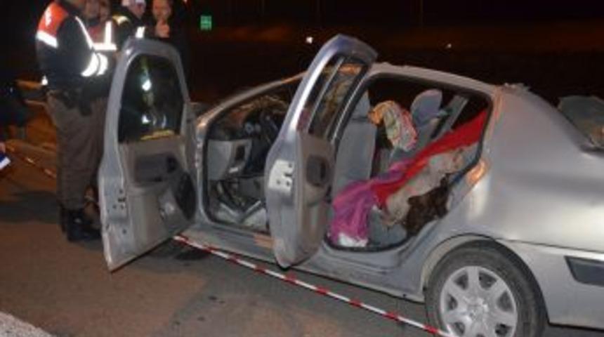 Niğde'de trafik kazası: 2 &ouml;l&uuml;, 2 yaralı