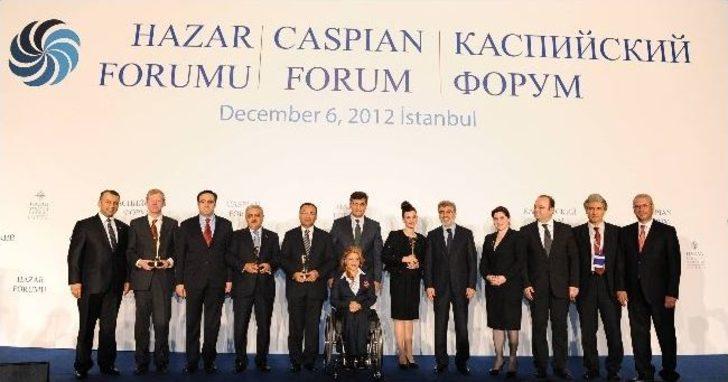 Rektör Korkmaz’dan Svante Cornell’e “hazar Bilim Adamı” Ödülü G2