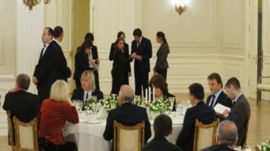 K&ouml;şk &Ccedil;alışanlarından Fenerbah&ccedil;eli Krasic'e B&uuml;y&uuml;k Ilgi