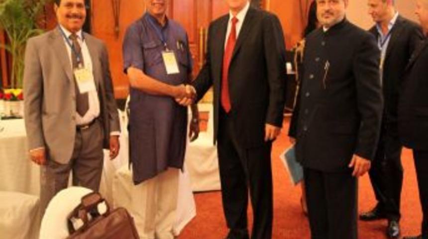 T&uuml;rk Doğaltaş Sekt&ouml;r&uuml; Hindistan'a Kotasız Ihracat Istiyor