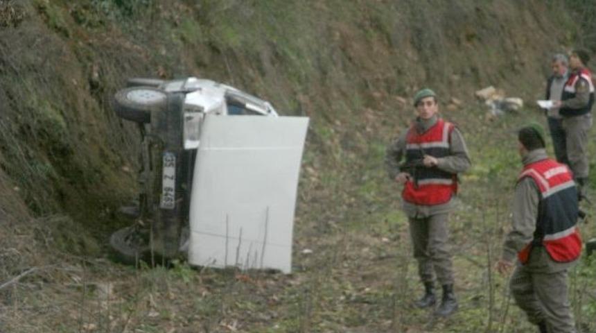 D&uuml;ğ&uuml;n Konvoyunda Kaza, 3 Yaralı