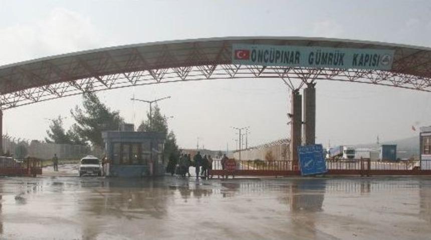 Suriyeliler İhtiya&ccedil; Malzemelerini Kilis'ten Temin Ediyor