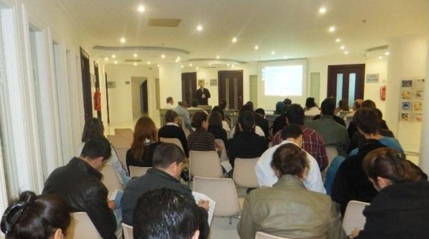 Universal Kuşadası Hastanesi'nde Kan Ve Kan &Uuml;r&uuml;nleri Eğitimi