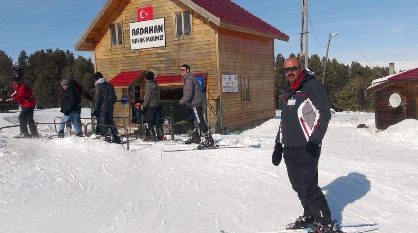 &Ouml;ğrenciler, Yarıyıl Tatilini Kayarak Ge&ccedil;iriyor