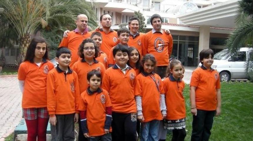 Salihlili &Ouml;ğrenci Satran&ccedil;ta T&uuml;rkiye 6.'sı Oldu