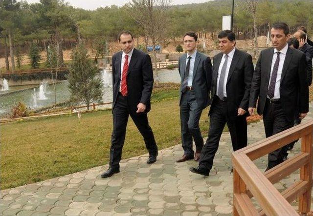 Başkan Fadıloğlu, Kaymakam Ve Belediye Başkanlarına Hizmetlerini Anlattı 1