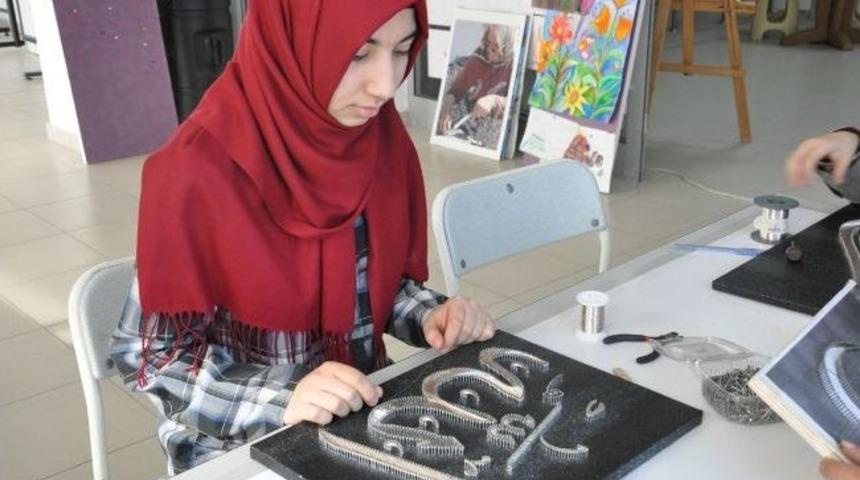 Gen&ccedil;lik Merkezinde &ldquo;filoğrafi&rdquo; Kursu