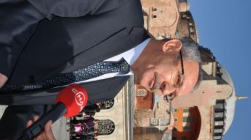 İstanbul Turizm M&uuml;d&uuml;r&uuml;: Surların G&uuml;venliği I&ccedil;in Restorasyondan Başka &Ccedil;are Yok