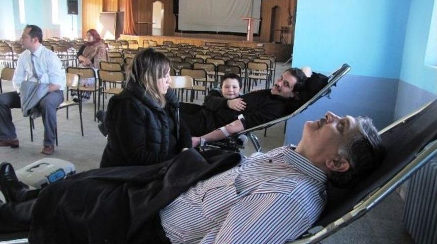 Hisarcık&rsquo;ta Kan Bağışı Kampanyası