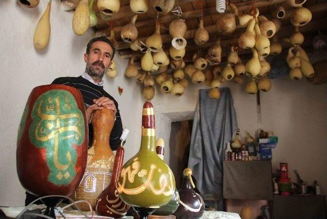 (özel Haber) Kabakları Sanat Eserine Dönüştürüyor