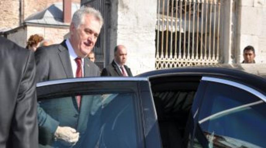 Sırbistan Cumhurbaşkanı Nikoli&ccedil;, Ayasofya&rsquo;yı Gezdi