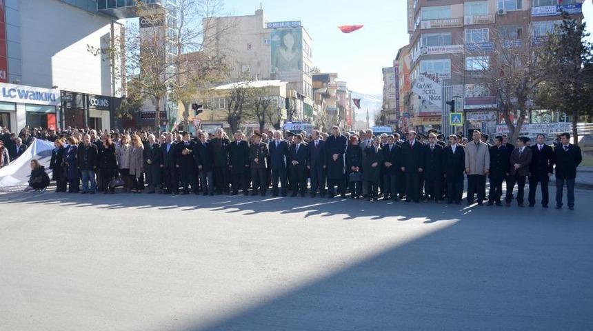 Atat&uuml;rk'&uuml;n Niğde'ye Gelişi Kutlandı