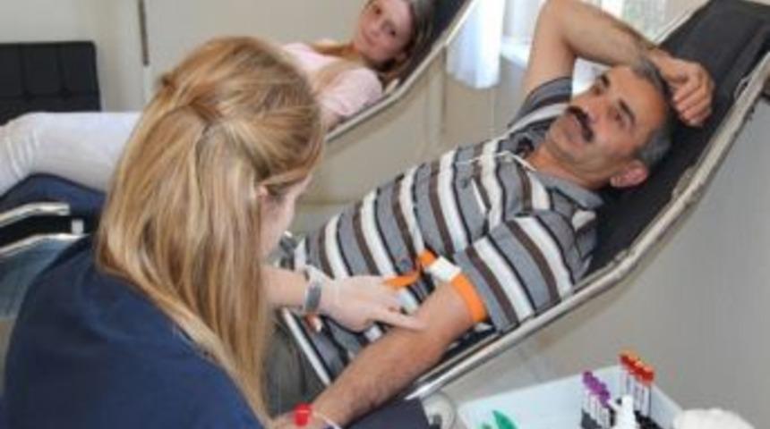 Sedaş Personeli Kan Bağışı İ&ccedil;in Kolları Sıvadı