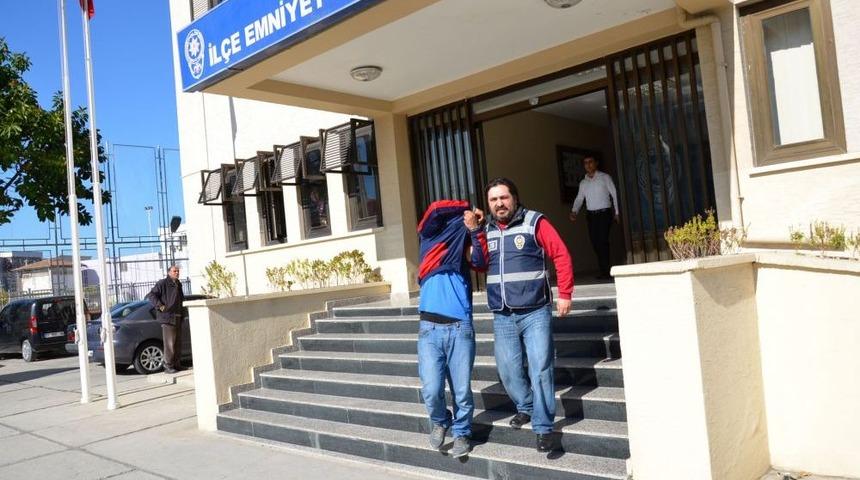 Kamyonla Ev Soyan Hırsızlar Tutuklandı