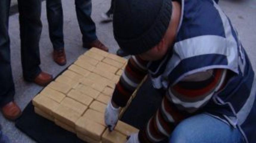 L&uuml;ks Ciple Eroin Sevkiyatı Polise Takıldı