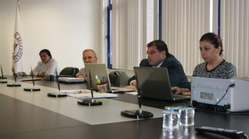 D&uuml;zce Belediyesi Otob&uuml;s İhalesi 4. Kez Yapılıyor