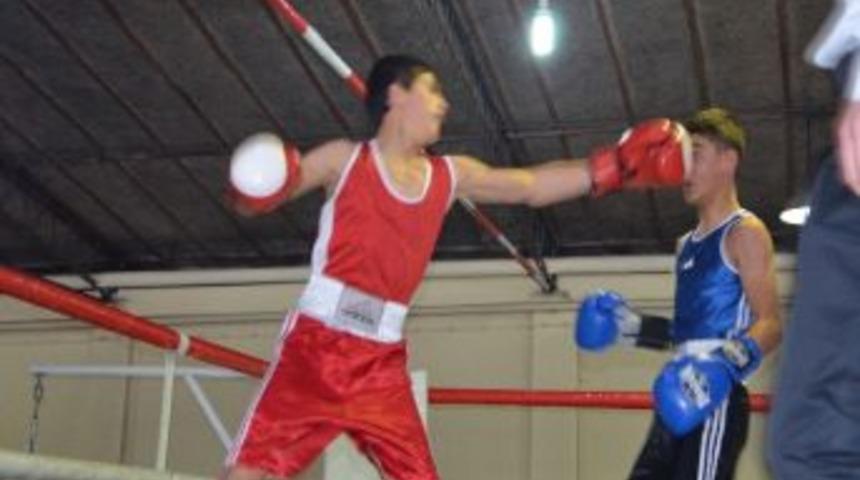 Erzurumlu Boks&ouml;rler Manisa&rsquo;da