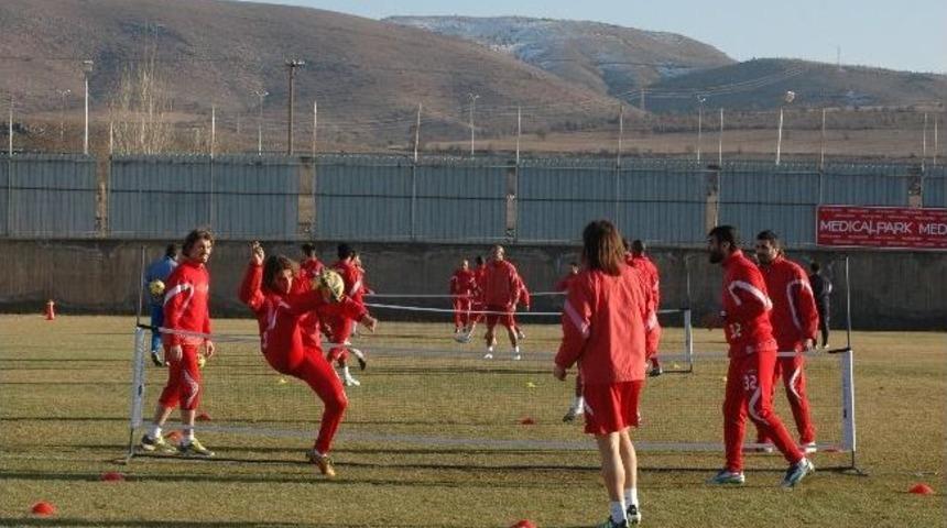 Sanica Boru Elazığspor&rsquo;da Beşiktaş Ma&ccedil;ı Hazırlıkları Devam Ediyor