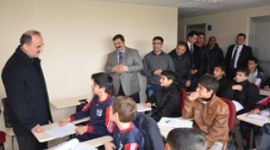 Vali Erol eğitim faaliyetlerini inceledi