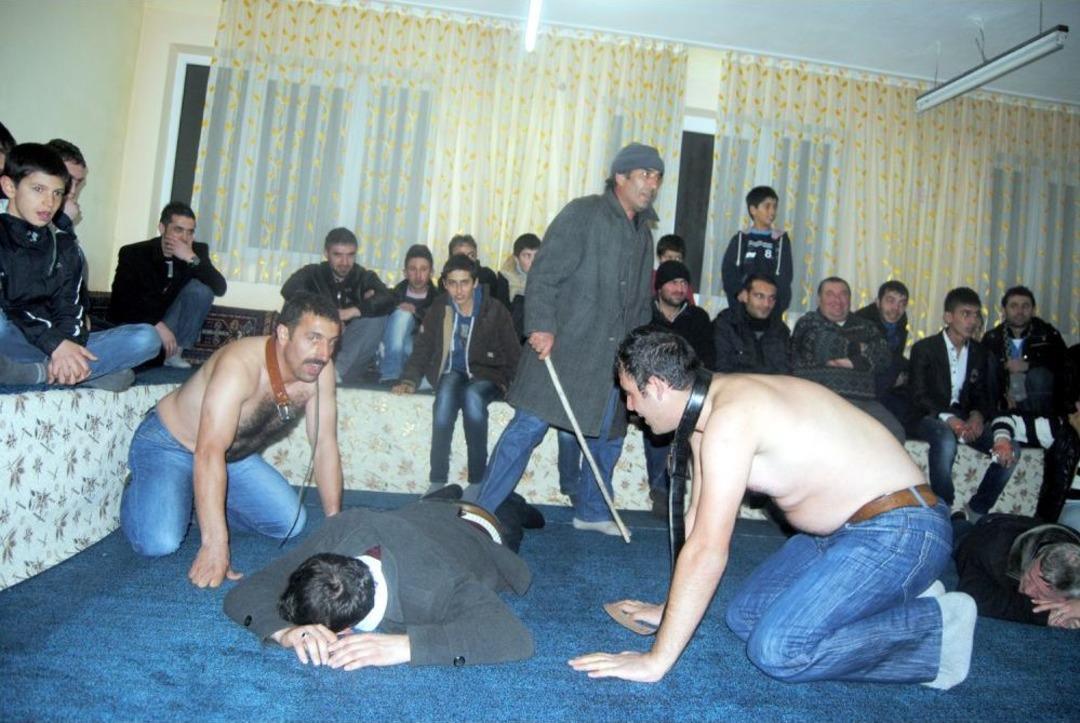 Sivas&rsquo;ta Bol Kahkahalı Asker Uğurlama T&ouml;reni