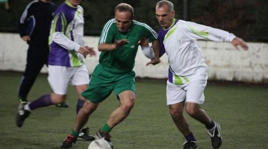 Şampiyon At&ouml;lye Korsanları