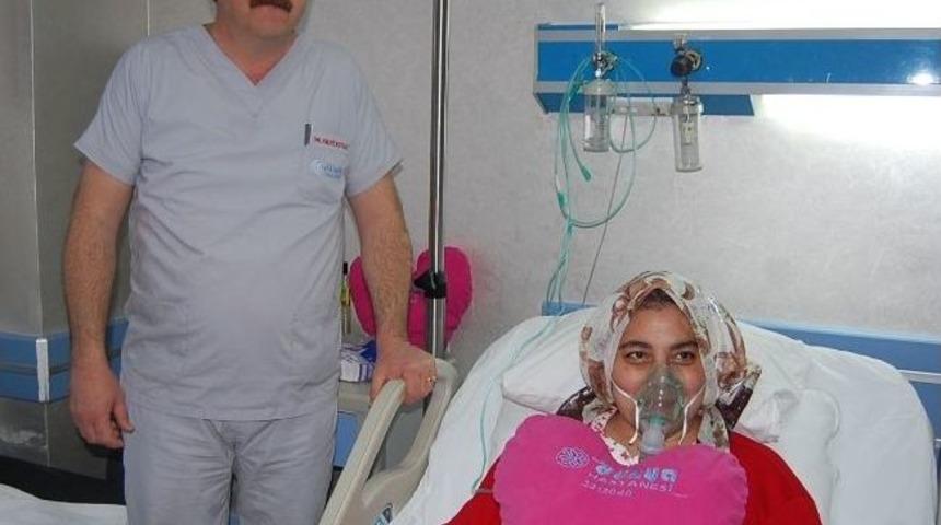 Serbest Kalp Duvarı Yırtılan Hasta Kalp Masajıyla Kurtarıldı